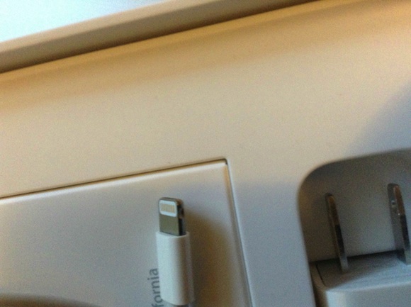 Ipad mini power adapter20121103