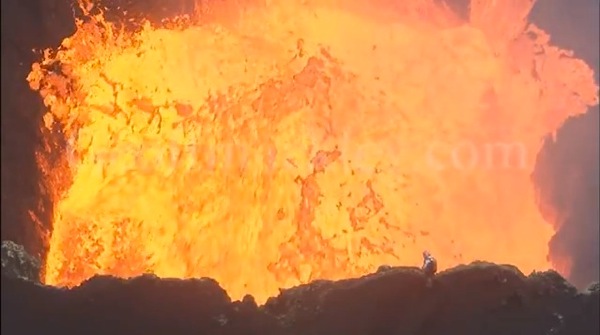 The most incredible volcano video